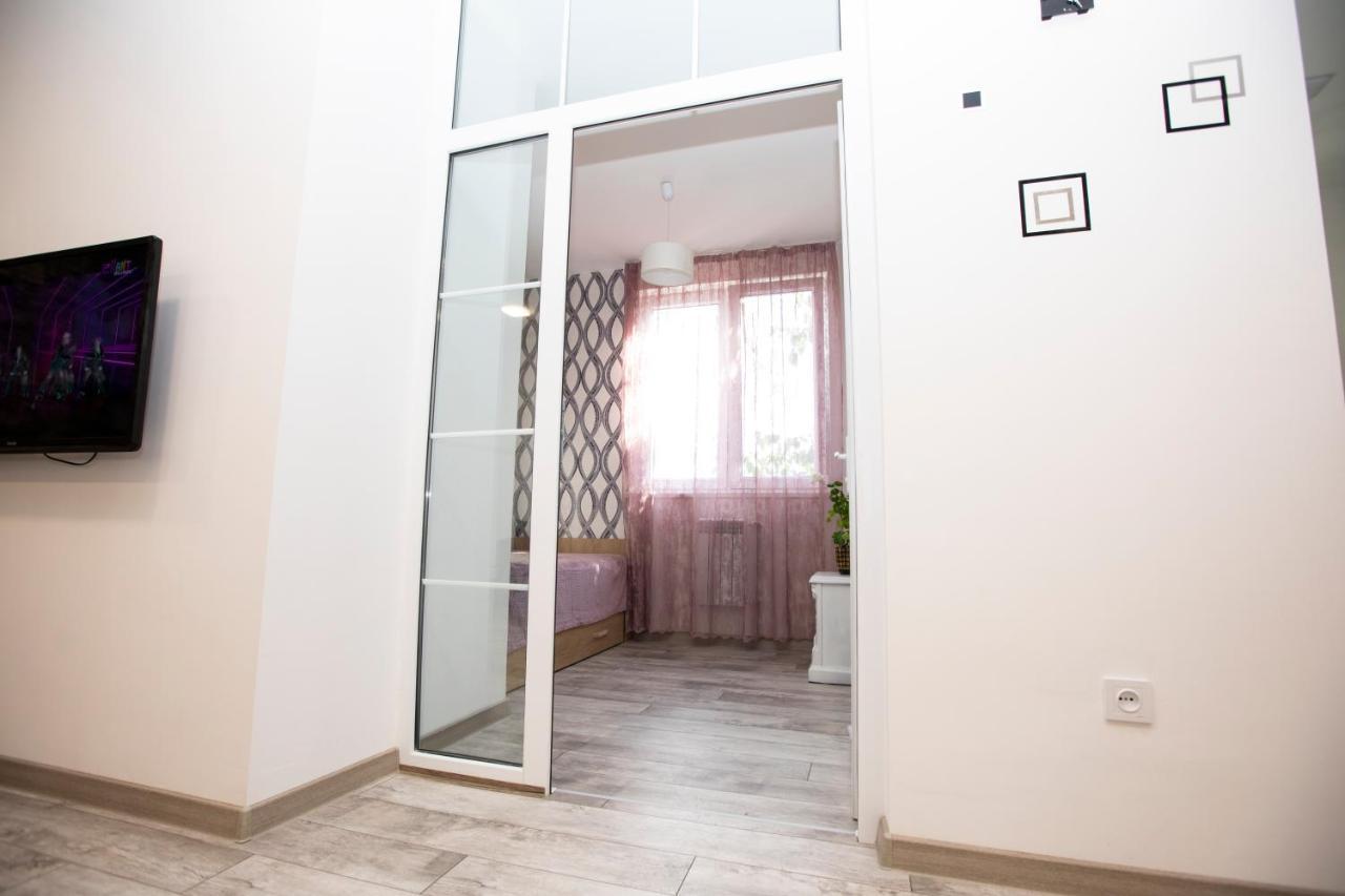 Modern Apartment In The Center With The View Of The Majestic Ararat Jereván Kültér fotó